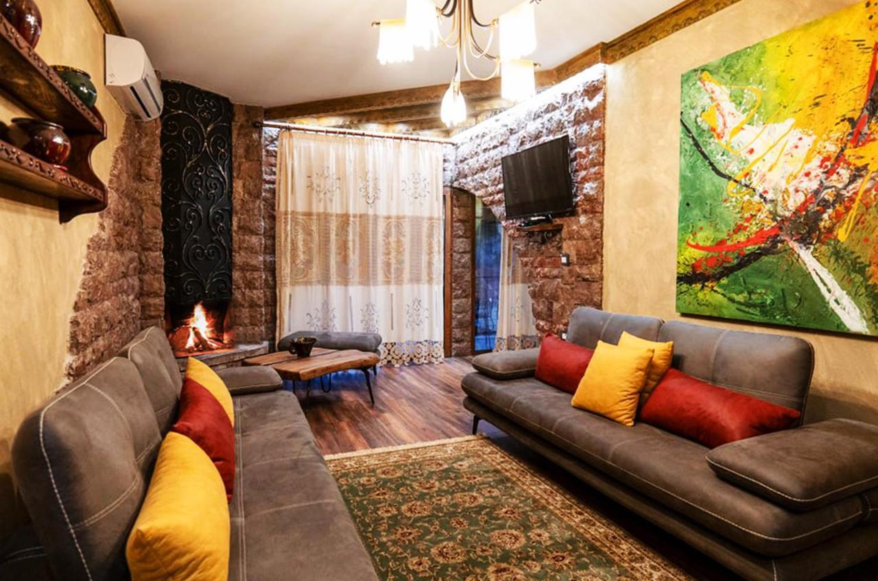 Vila Eden Boutique Hotel Korce Exterior foto